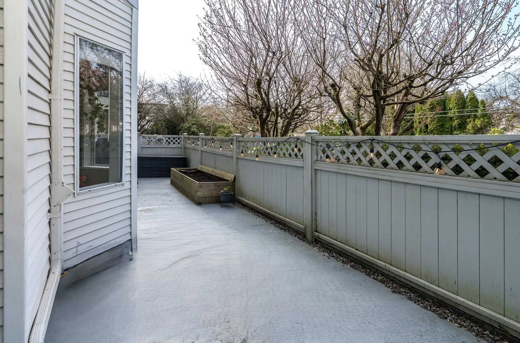 103 3088 FLINT STREET, Port Coquitlam BC V3B 4H5, Port Coquitlam BC — Residential for Sale - Photo 2
