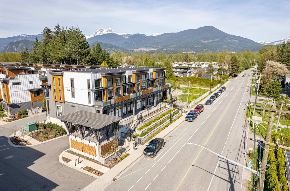 103 39767 GOVERNMENT ROAD, Squamish BC V8B 0G3, Squamish BC — Residential for Sale - Photo 3