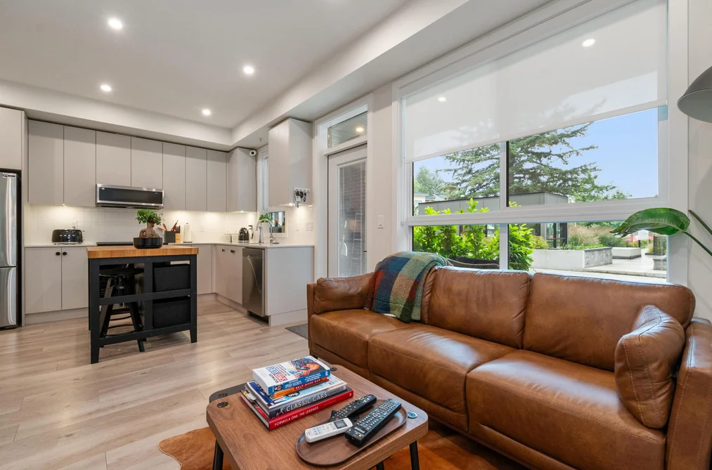 Condo for sale at 103 45511 Campus Drive Chilliwack British Columbia - MLS: R3085043