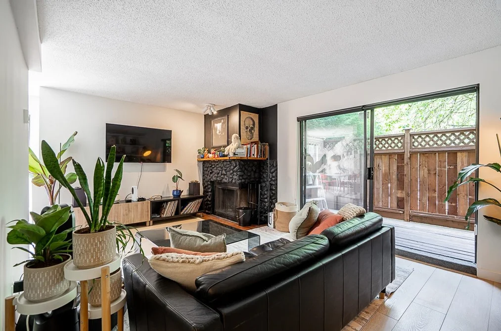 Condo for sale at 103 550 E 7th Avenue Vancouver British Columbia - MLS: R3140935