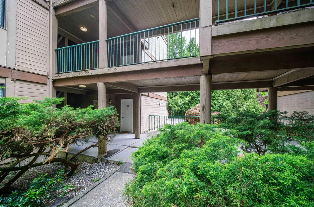 Condo for sale at 103 9149 Saturna Drive Burnaby British Columbia - MLS: R3094263