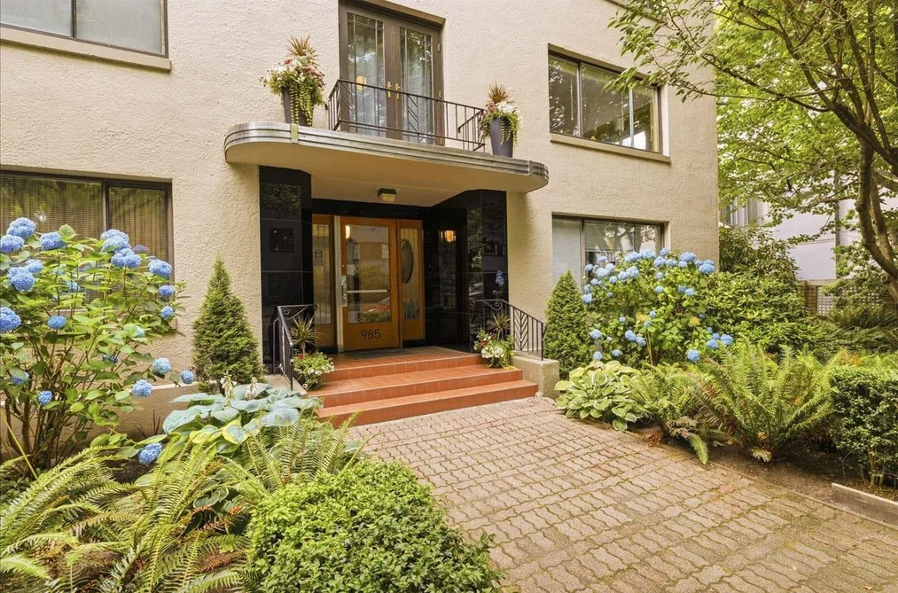 6 985 JERVIS STREET, Vancouver BC V6E 2B7, Vancouver BC — Residential for Sale — Photo 3 of 25