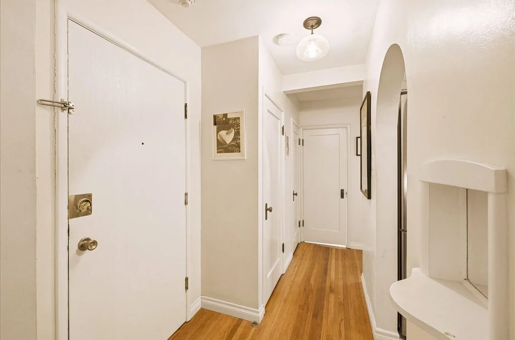 6 985 JERVIS STREET, Vancouver BC V6E 2B7, Vancouver BC — Residential for Sale — Photo 4 of 25