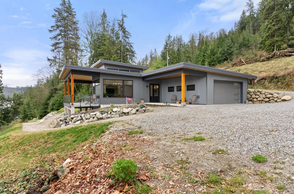 103 WITHERBY ROAD, Gibsons BC V0N 1V6, Gibsons BC — Residential for Sale - Photo 2