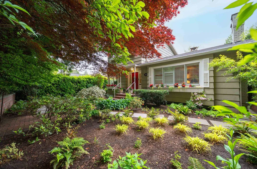 1030 MATHERS AVENUE, West Vancouver BC V7T 2G2, West Vancouver BC — Residential for Sale - Photo 4