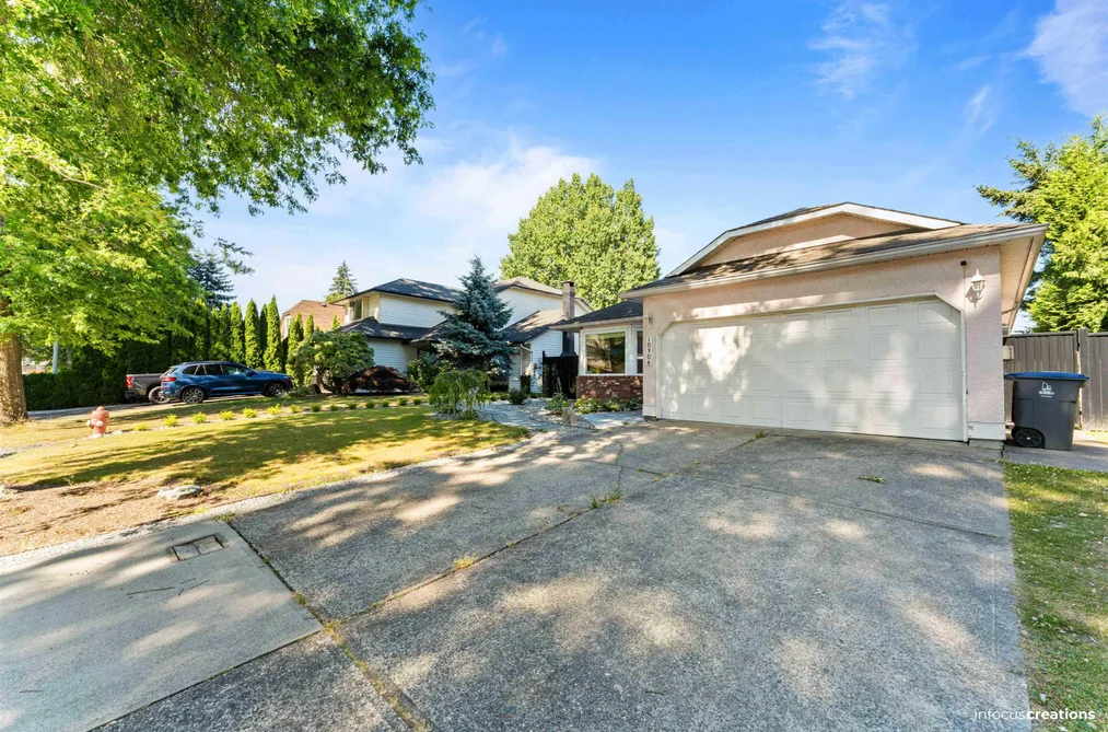10306 167 STREET, Surrey BC V4N 1Z2, Surrey BC — Residential for Sale — Photo 2 of 27