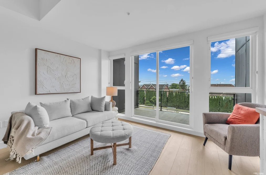 Condo for sale at 103/203 422 E 3rd Street North Vancouver British Columbia - MLS: R3132893