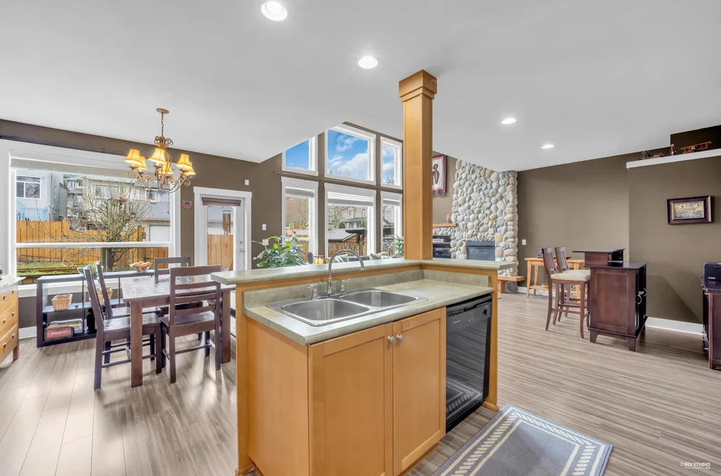 10328 243A STREET, Maple Ridge BC V2W 2C7, Maple Ridge BC — Residential for Sale - Photo 5