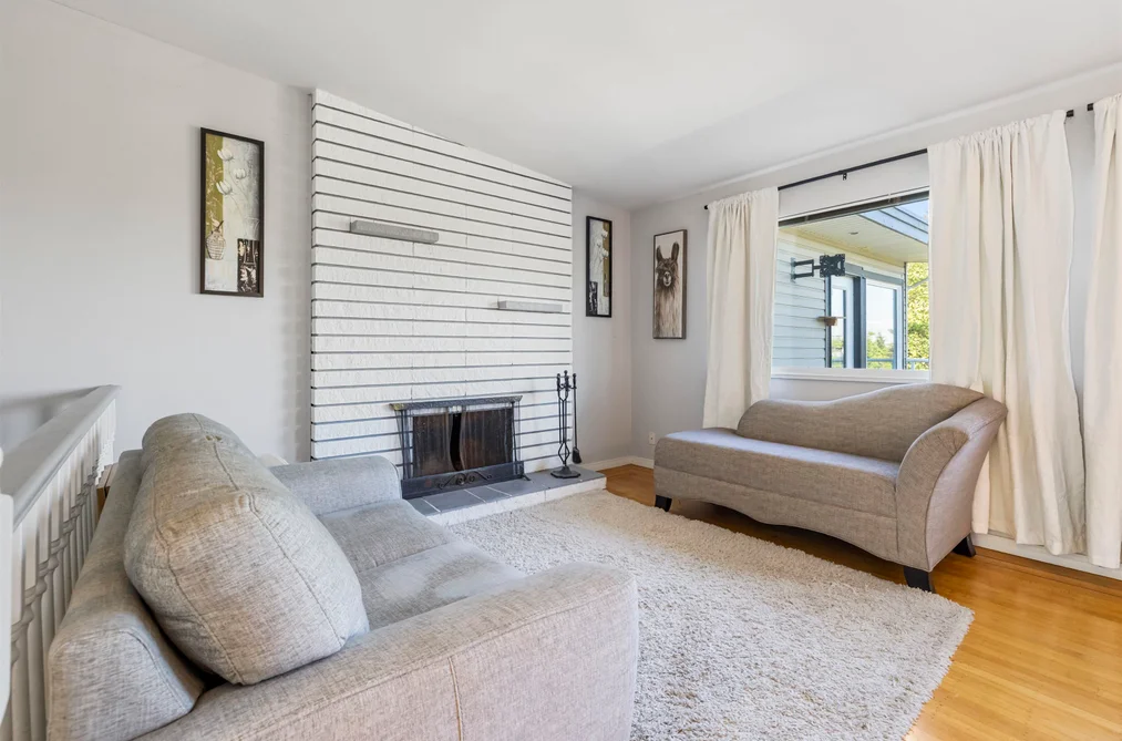 10347 125 STREET, Surrey BC V3V 4Y6, Surrey BC — Residential for Sale - Photo 4