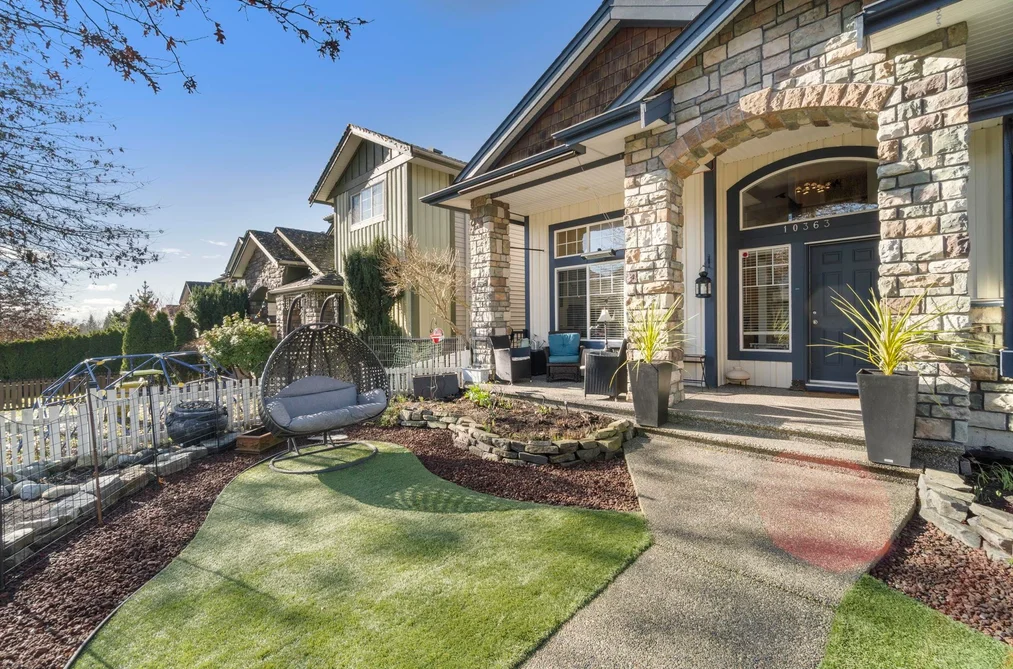 10363 ROBERTSON STREET, Maple Ridge BC V2W 0A8, Maple Ridge BC — Residential for Sale - Photo 3