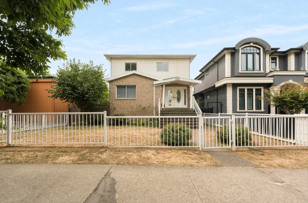 House for sale at 1038 E 51st Avenue Vancouver British Columbia - MLS: R3148177