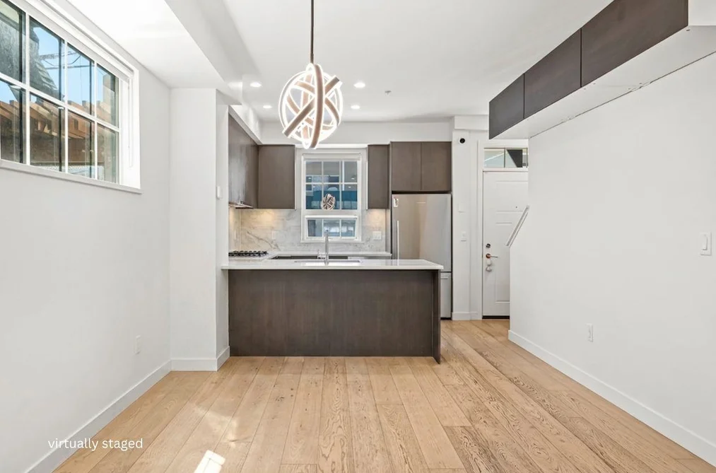 1038 PARK DRIVE, Vancouver, BC — Residential for Sale — Photo 11 of 32