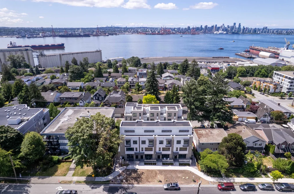 Townhouse for sale at 103 103a-433 E 3rd Street North Vancouver British Columbia - MLS: R3145528