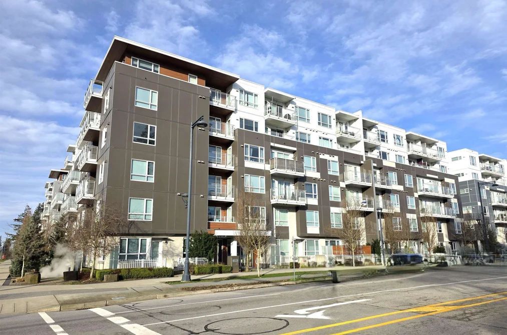 Condo for sale at 104 10581 140 Street Surrey British Columbia - MLS: R3118963
