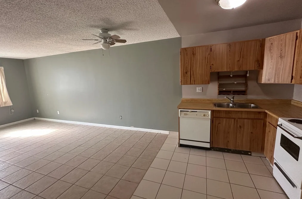 Condo for sale at 104 1122 King Albert Avenue Coquitlam British Columbia - MLS: R3072585