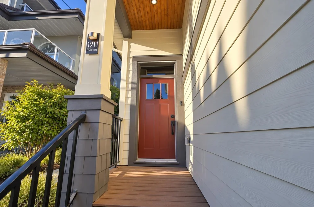 Half Duplex for sale at 104 1211 Thomas Avenue Coquitlam British Columbia - MLS: R3166434