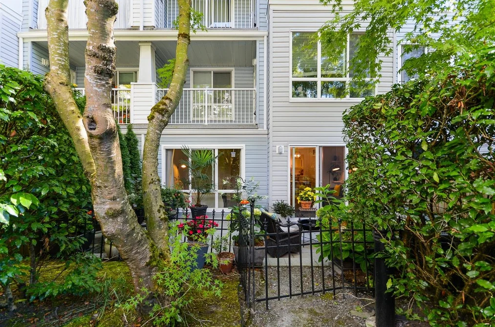 Condo for sale at 104 12639 No. 2 Road Richmond British Columbia - MLS: R3151580