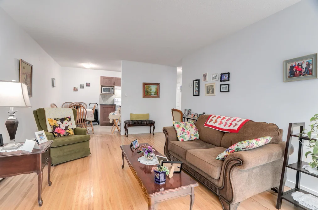104 135 W 21ST STREET, North Vancouver BC V7M 1Z2, North Vancouver BC — Residential for Sale - Photo 4