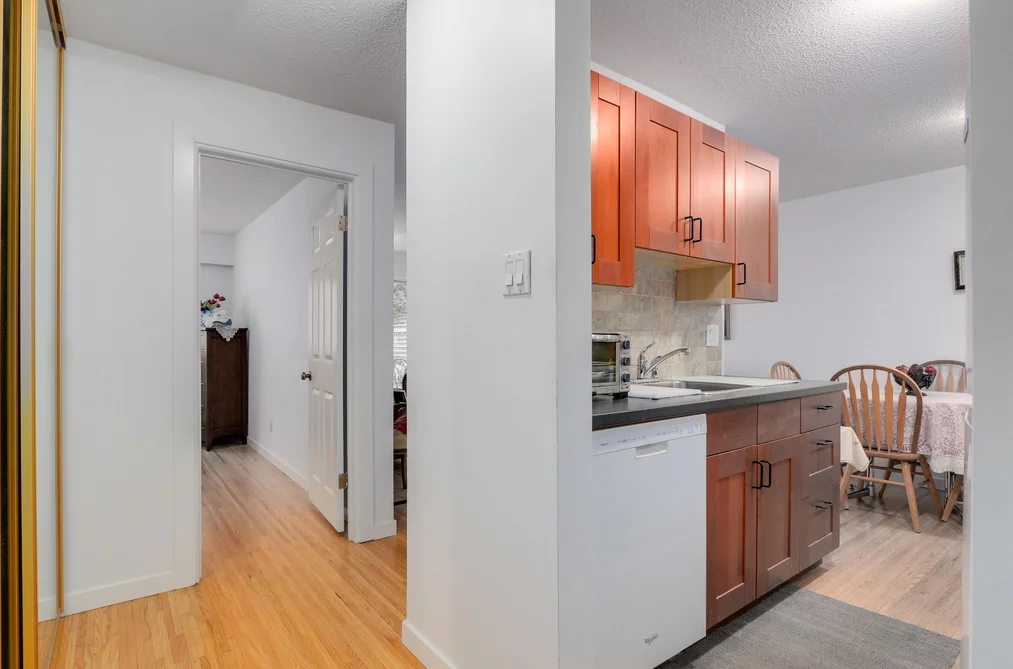 104 135 W 21ST STREET, North Vancouver BC V7M 1Z2, North Vancouver BC — Residential for Sale - Photo 6