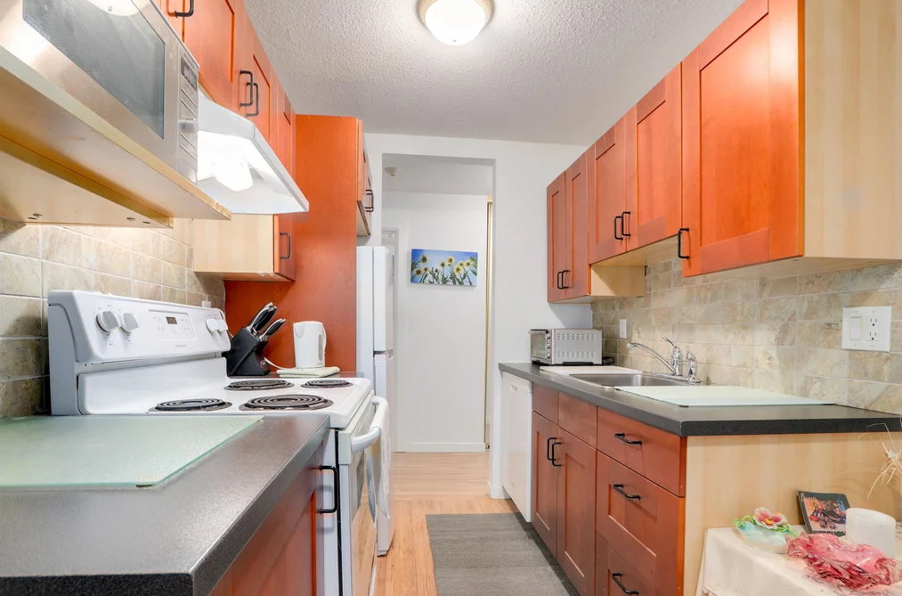 104 135 W 21ST STREET, North Vancouver BC V7M 1Z2, North Vancouver BC — Residential for Sale - Photo 7
