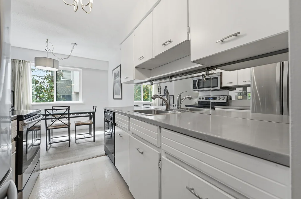 104 1355 FIR STREET, White Rock BC V4B 4B3, White Rock BC — Residential for Sale - Photo 4