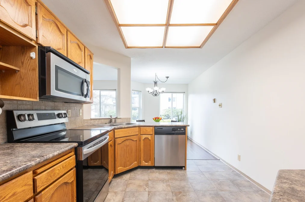 104 1378 FIR STREET, White Rock BC V4B 4B2, White Rock BC — Residential for Sale — Photo 18 of 39