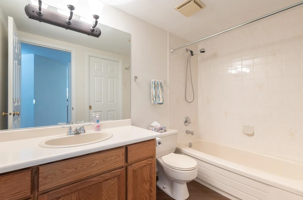 104 1378 FIR STREET, White Rock BC V4B 4B2, White Rock BC — Residential for Sale — Photo 30 of 39