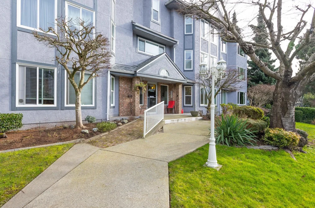 104 1378 FIR STREET, White Rock BC V4B 4B2, White Rock BC — Residential for Sale — Photo 37 of 39
