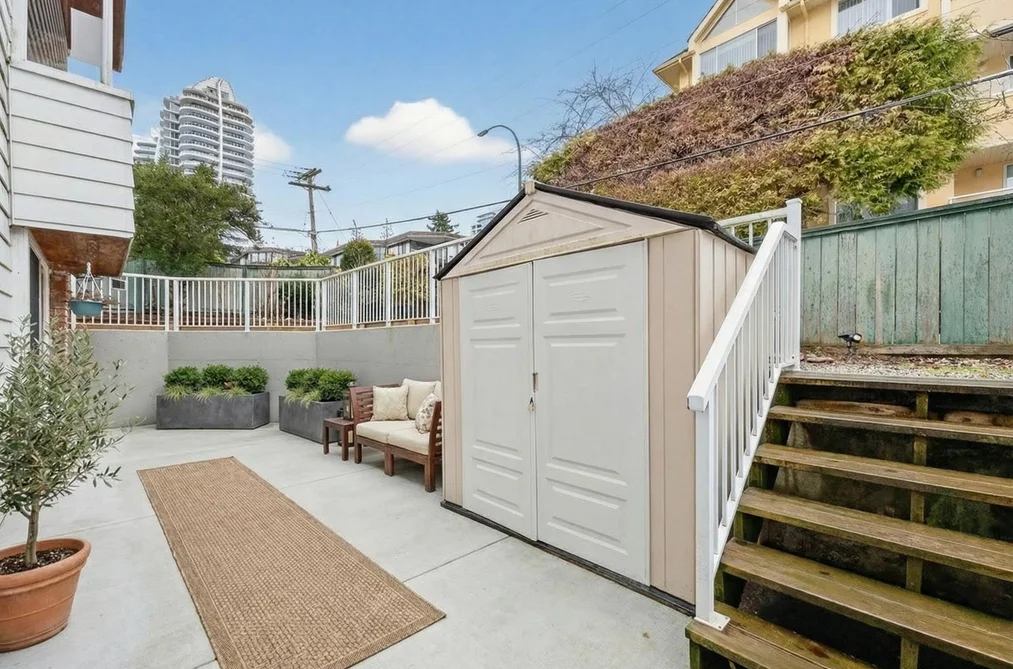 104 1390 MARTIN STREET STREET, White Rock BC V4B 3W5, White Rock BC — Residential for Sale - Photo 2