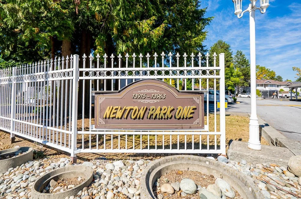 Townhouse for sale at 104 13915 72 Avenue Surrey British Columbia - MLS: R3047104
