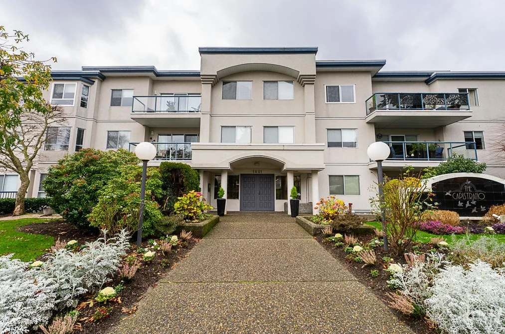 Condo for sale at 104 1441 Blackwood Street White Rock British Columbia - MLS: R3112172