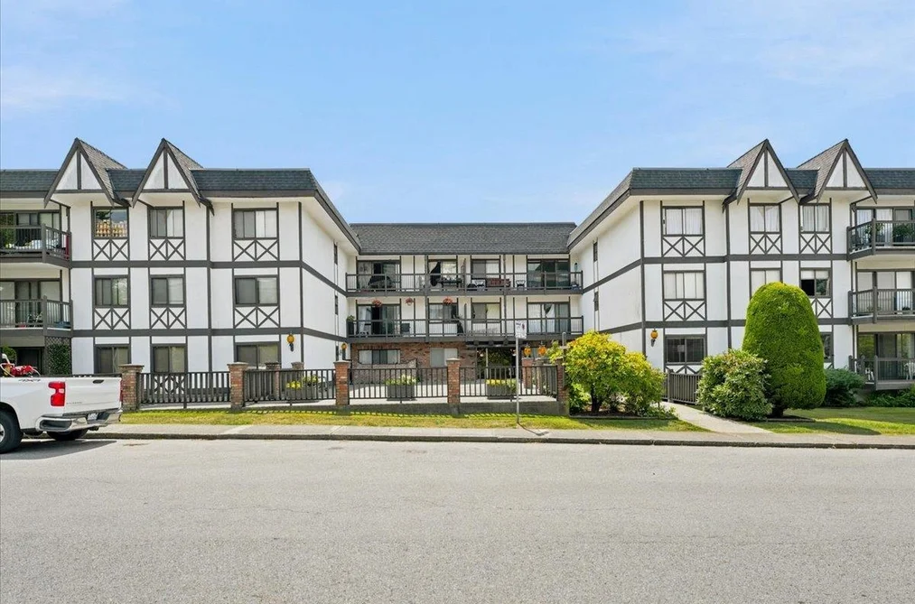Condo for sale at 313 145 W 18 Street North Vancouver British Columbia - MLS: R3138667