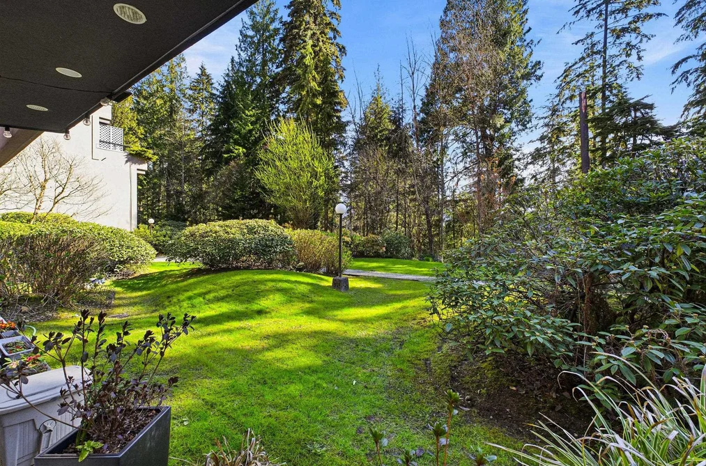 104 1500 OSTLER COURT, North Vancouver BC V7G 2C2, North Vancouver BC — Residential for Sale - Photo 3