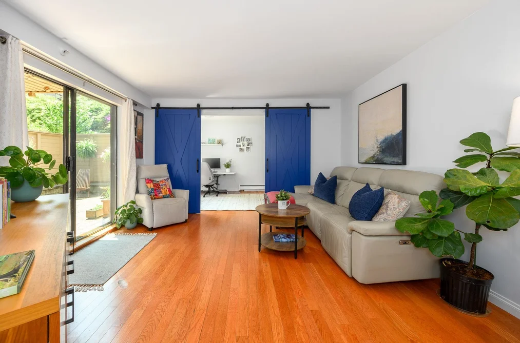 Condo for sale at 104 1500 Pendrell Street Vancouver British Columbia - MLS: R3147794
