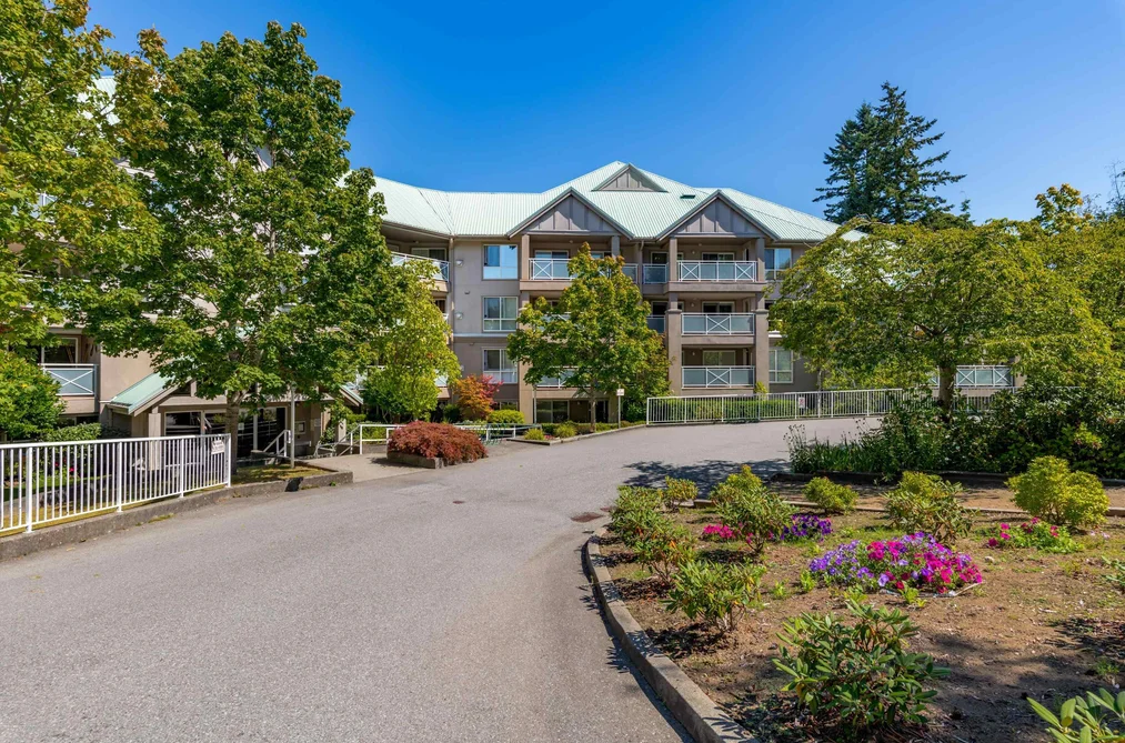 Condo for sale at 104 15150 29a Avenue Surrey British Columbia - MLS: R3133067