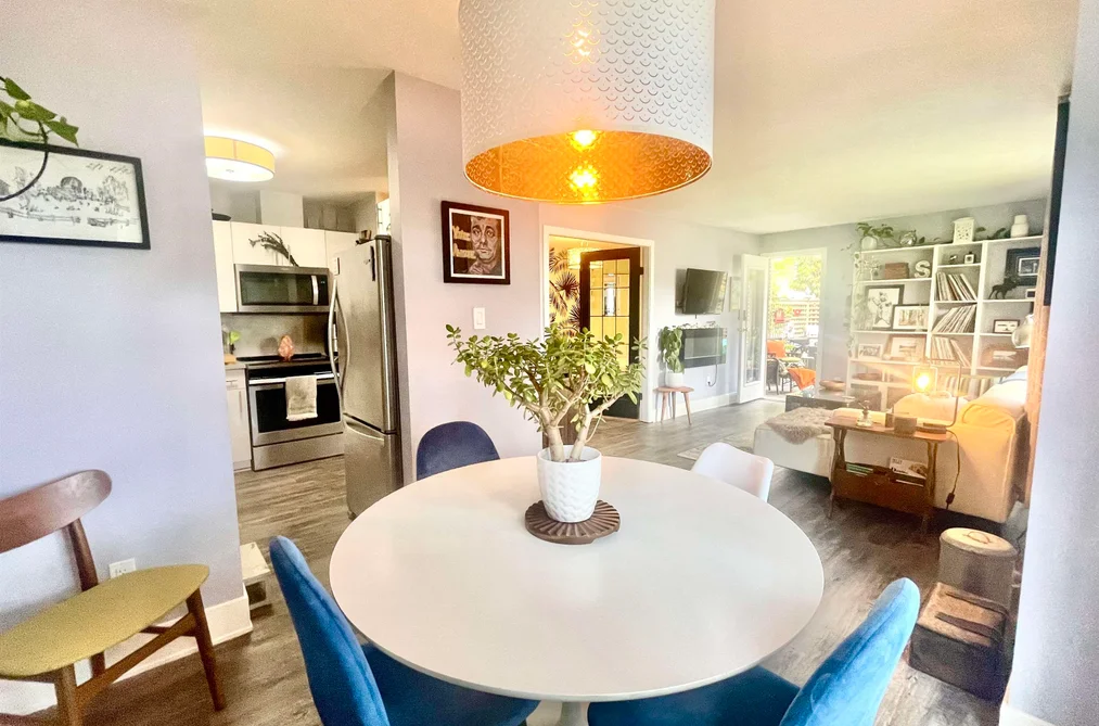 104 15991 THRIFT AVENUE, White Rock BC V4B 2M9, White Rock BC — Residential for Sale — Photo 10 of 33