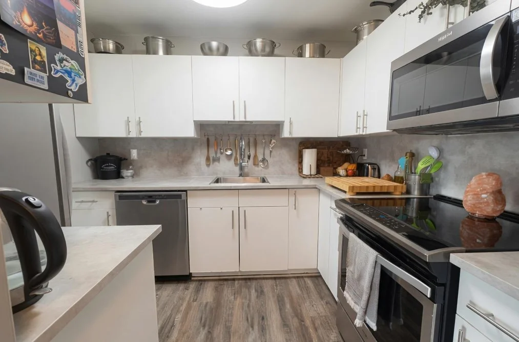 104 15991 THRIFT AVENUE, White Rock BC V4B 2M9, White Rock BC — Residential for Sale — Photo 4 of 33