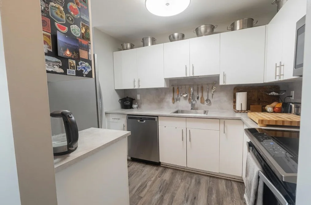 104 15991 THRIFT AVENUE, White Rock BC V4B 2M9, White Rock BC — Residential for Sale — Photo 5 of 33