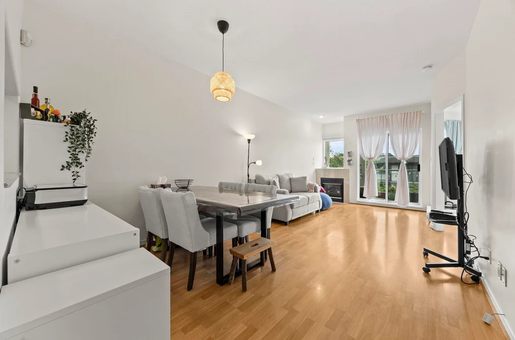 104 177 W 5TH STREET, North Vancouver, BC — Residential for Sale - Photo 2