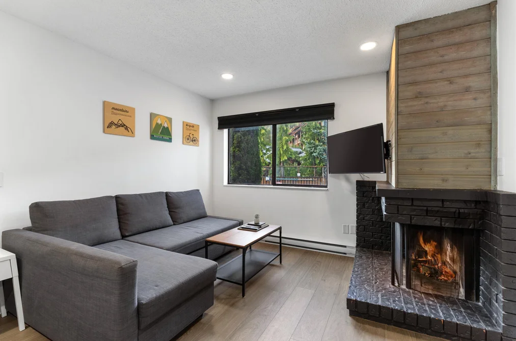2129 Lake Placid Rd Unit 104, Whistler, BC - MLS: R3172071