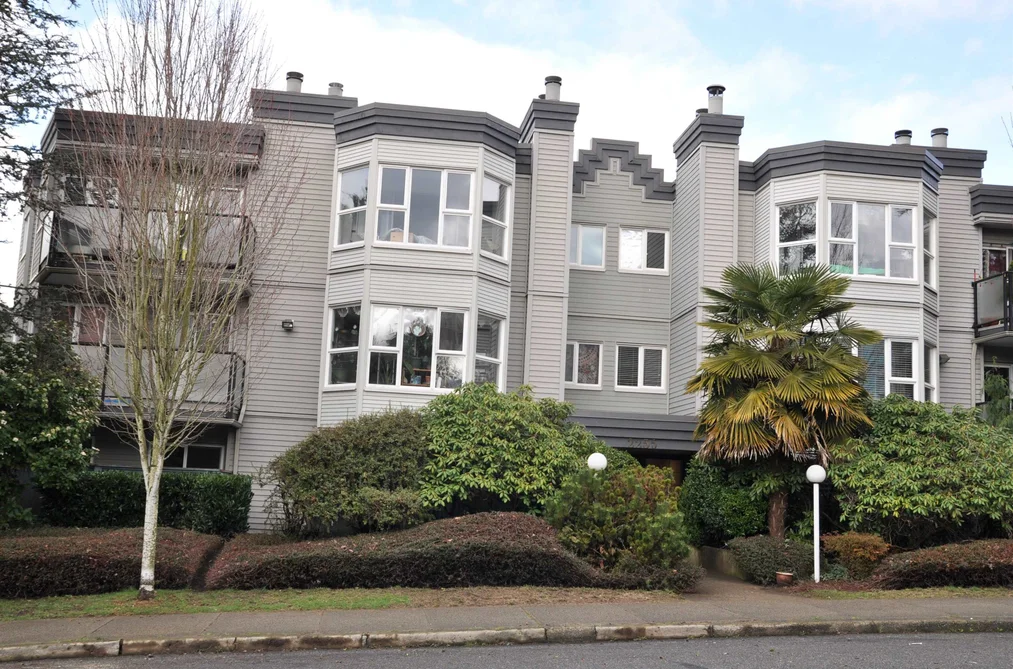 Condo for sale at 104 2255 Eton Street Vancouver British Columbia - MLS: R3110058