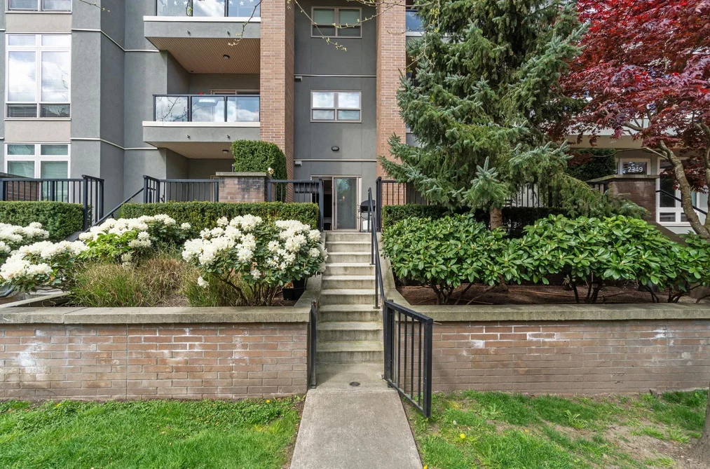 Condo for sale at 104 2349 Welcher Avenue Port Coquitlam British Columbia - MLS: R3116712