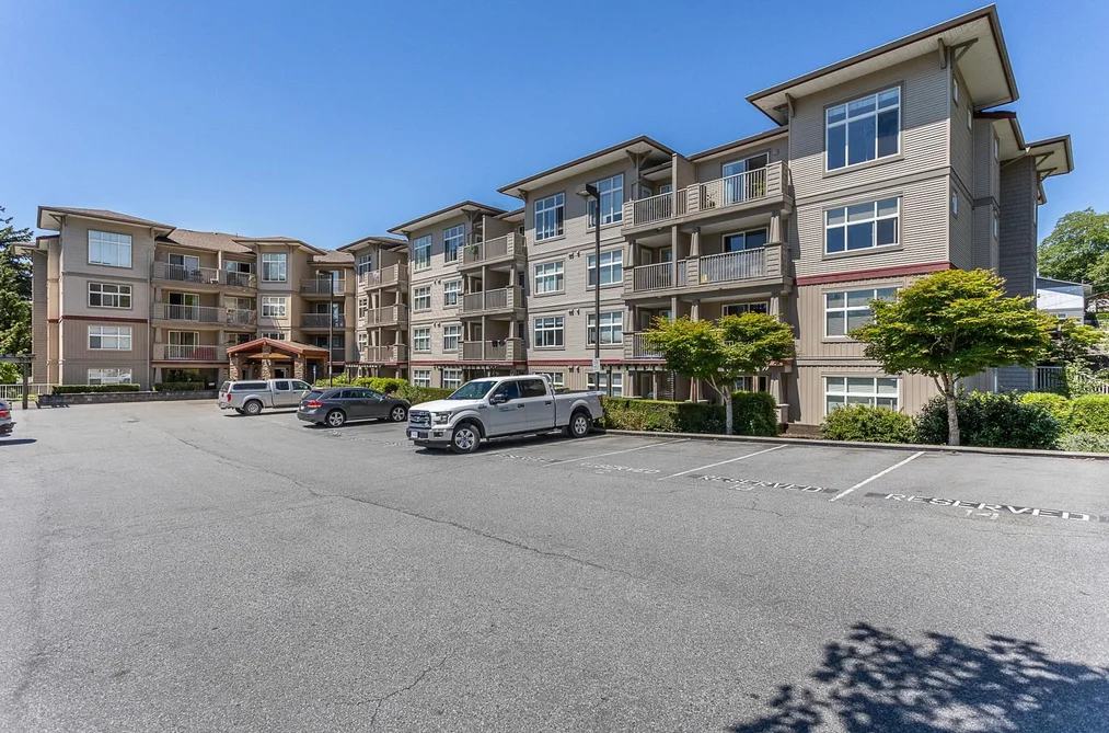 Condo for sale at 104 2515 Park Drive Abbotsford British Columbia - MLS: R3112736