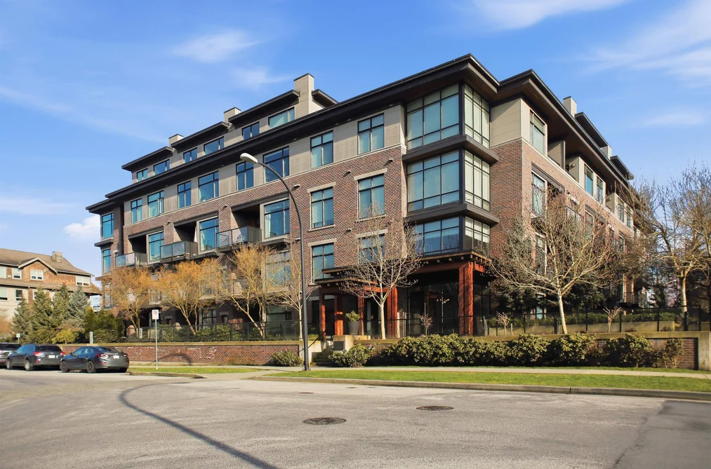 Condo for sale at 104 260 Salter Street New Westminster British Columbia - MLS: R3122817