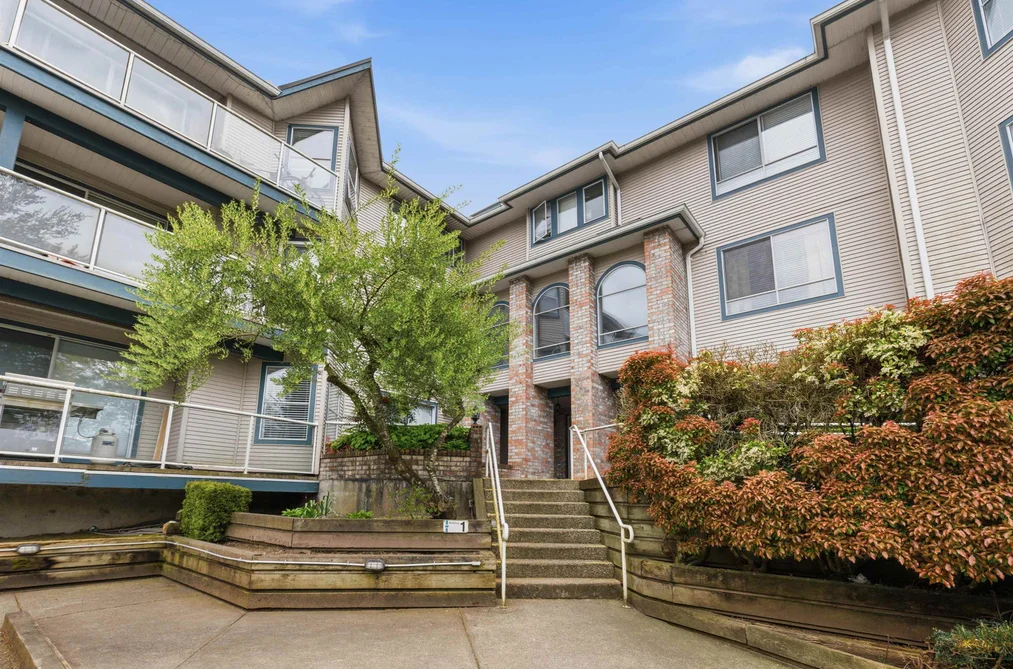 Condo for sale at 104 27358 32 Avenue Langley British Columbia - MLS: R3113715