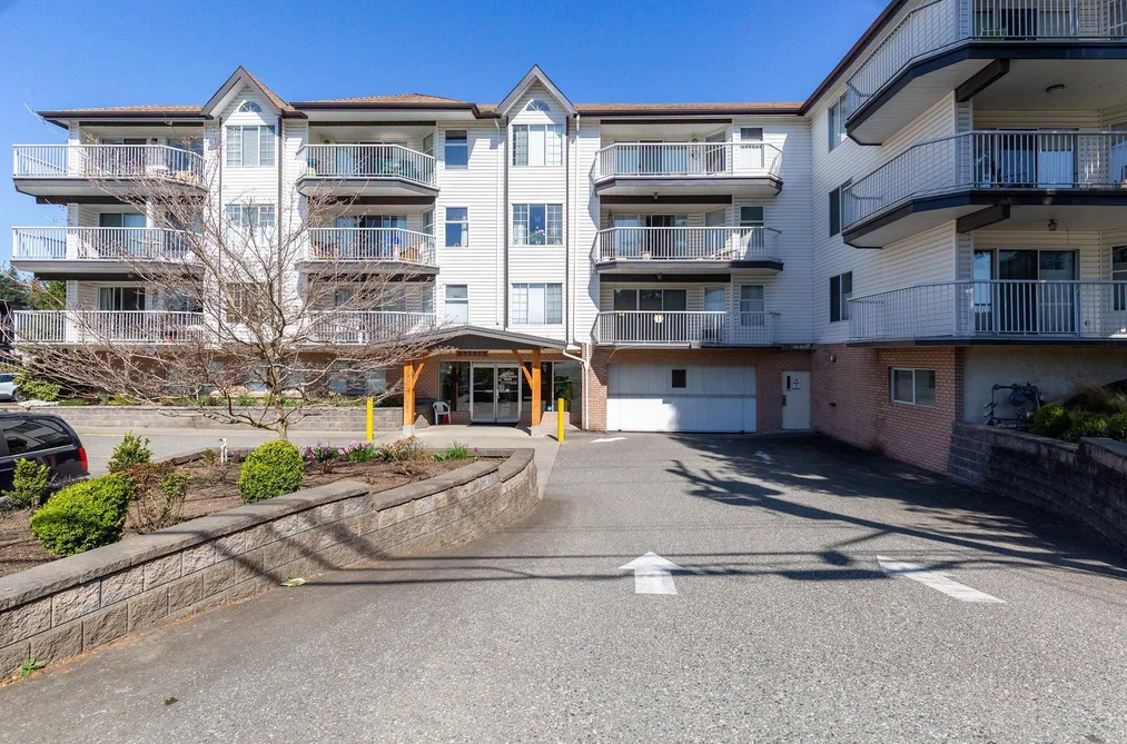 104 33535 KING ROAD, Abbotsford BC V2S 6Z5, Abbotsford BC — Residential for Sale - Photo 2