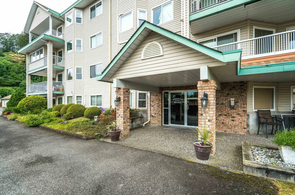 104 46966 YALE ROAD, Chilliwack BC V2P 2S7, Chilliwack BC — Residential for Sale - Photo 2