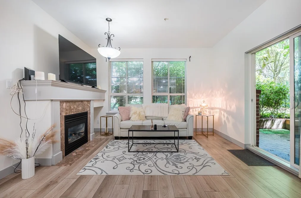 104 522 SMITH AVENUE, Coquitlam BC V3J 7X7, Coquitlam BC — Residential for Sale — Photo 3 of 34