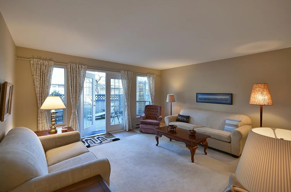 Condo for sale at 104 5768 Marine Way Sechelt British Columbia - MLS: R3107443