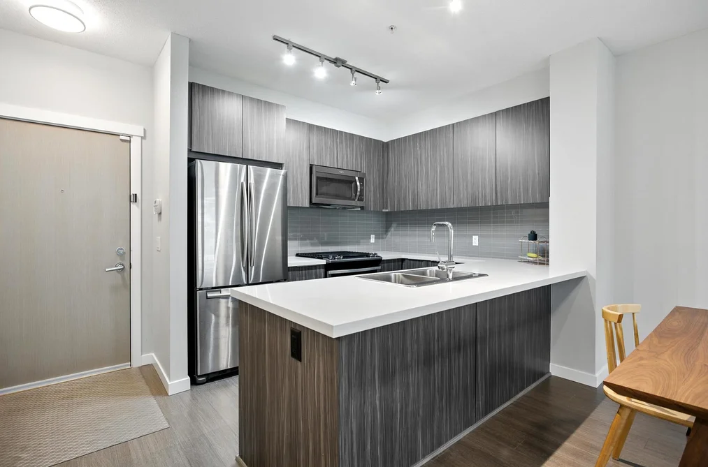 104 607 COTTONWOOD AVENUE, Coquitlam BC V3J 0H1, Coquitlam BC — Residential for Sale - Photo 3